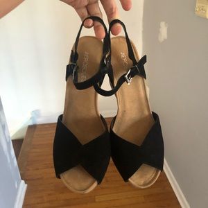 Black AEROSOLES wedges